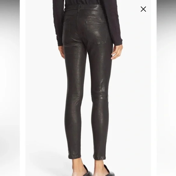 COPY - FRAME
Le High Ankle Straight Leg
Leather Jeans - Picture 3 of 10